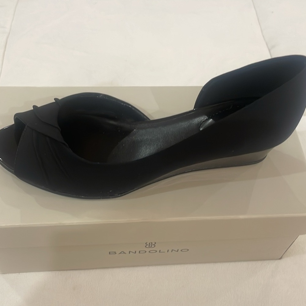Bandolino black fabric Charli2 sandal